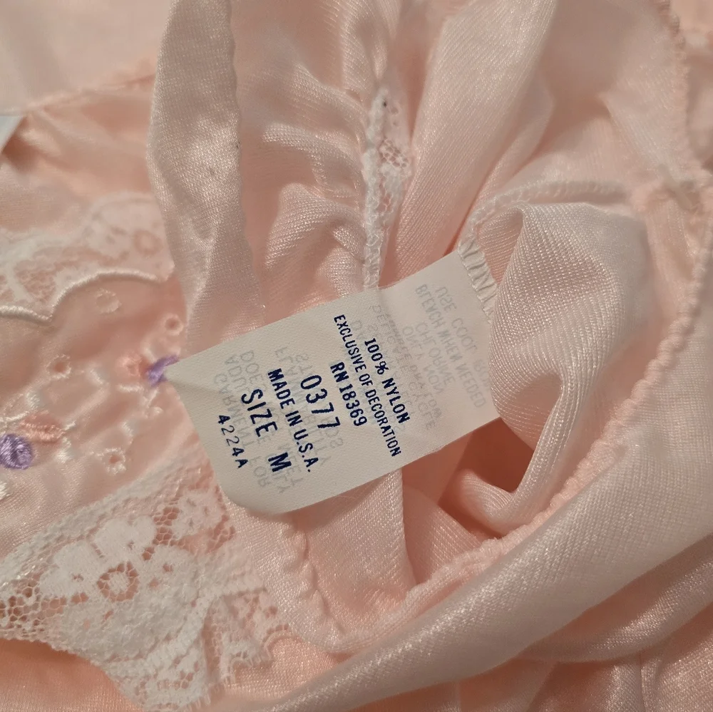 Vandemere NWT Vintage Light Pink Nightgown Women's Size Medium - Picture 9 of 11